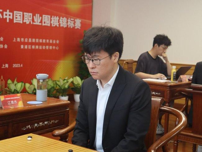 亚洲三级自拍