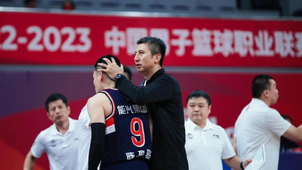 激情五月亚洲