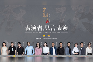 朵丝佳穿泳装图片